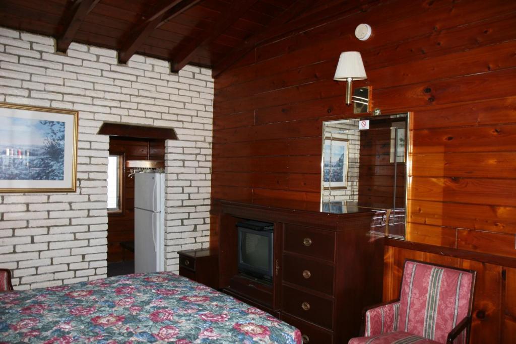 Adobe Hacienda Motel Hollywood Extérieur photo